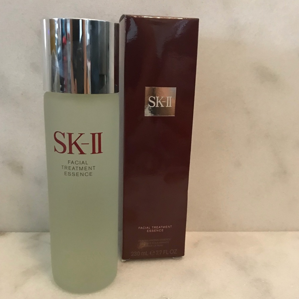 SK-II-7.7-ounce Facial Treatment Essence. NEW.